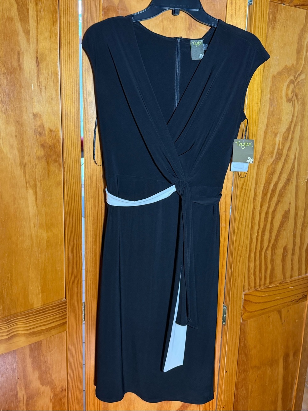 NWT Taylor Black Wrap Style Dress with White Accents| Sz 8|